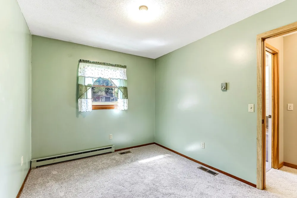 347 Spruce Drive E Annandale, MN 55302