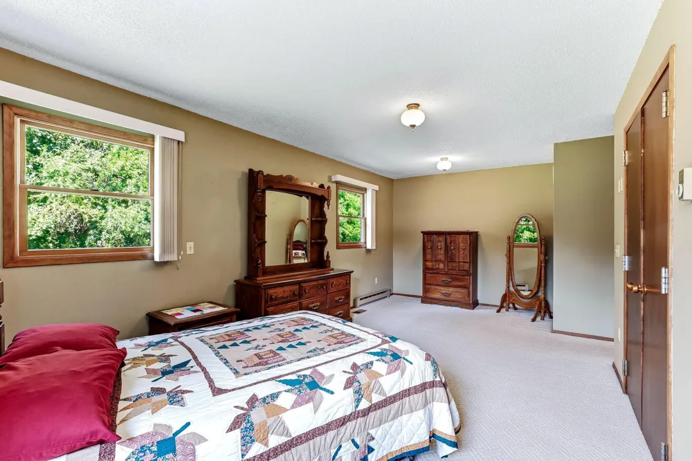 347 Spruce Drive E Annandale, MN 55302