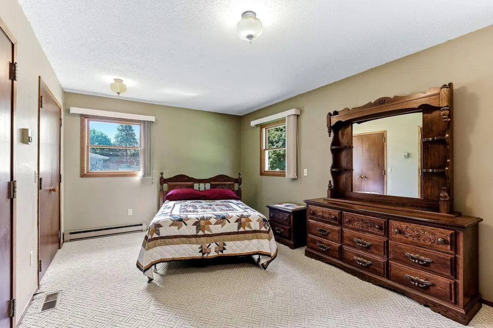 347 Spruce Drive E Annandale, MN 55302