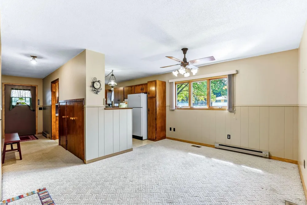 347 Spruce Drive E Annandale, MN 55302