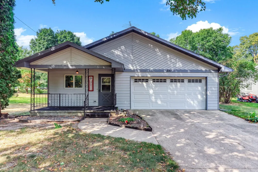 347 Spruce Drive E Annandale, MN 55302