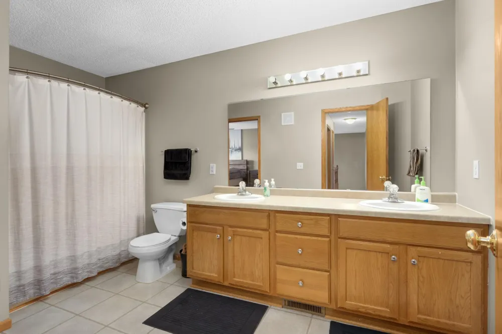 10487 64th Way Albertville, MN 55301