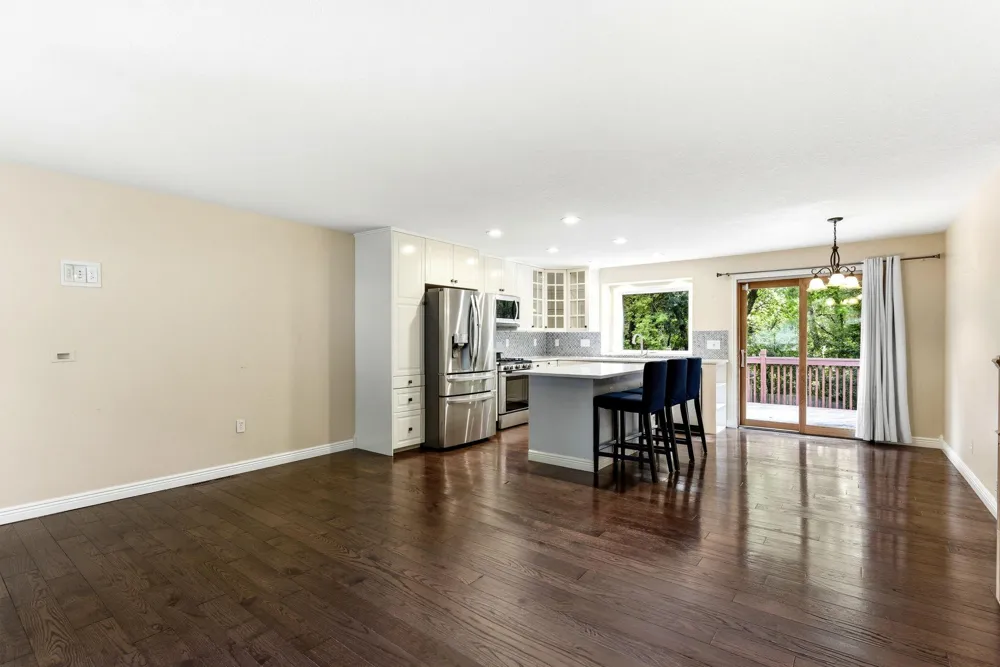 7064 Springhill Circle Eden Prairie, MN 55346