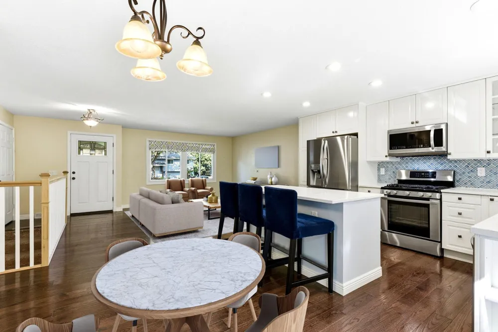 7064 Springhill Circle Eden Prairie, MN 55346