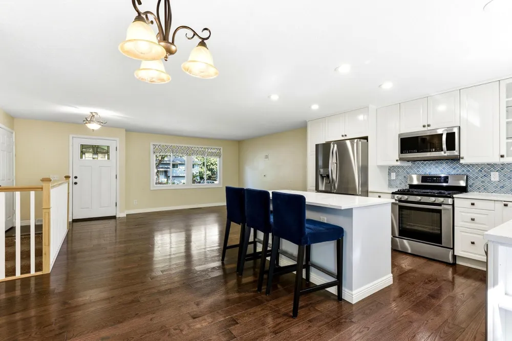 7064 Springhill Circle Eden Prairie, MN 55346