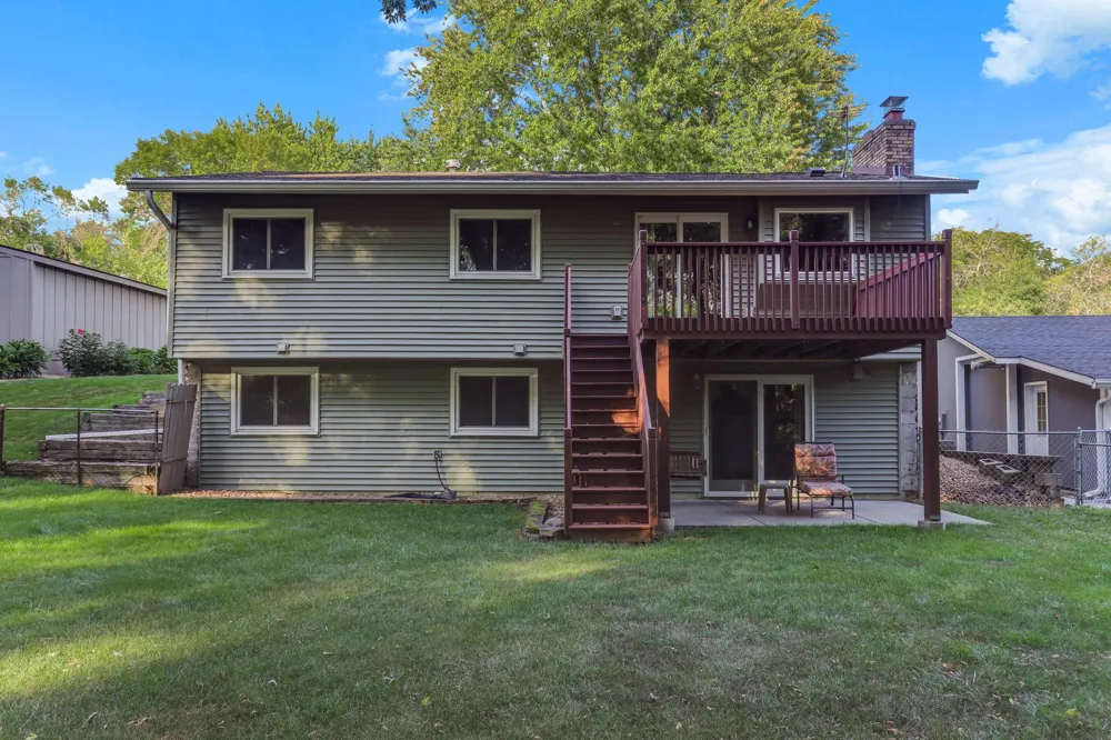 7064 Springhill Circle Eden Prairie, MN 55346