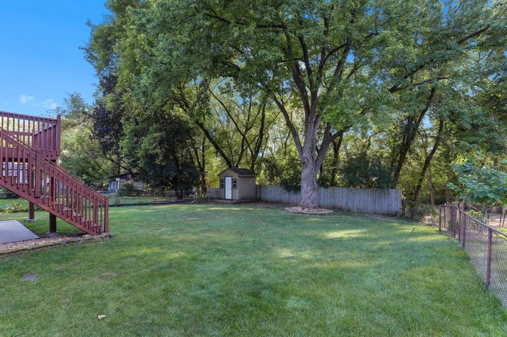 7064 Springhill Circle Eden Prairie, MN 55346