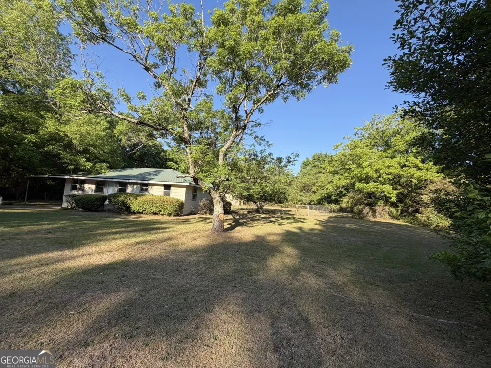 6045 Skipperton RD Macon, GA 31216