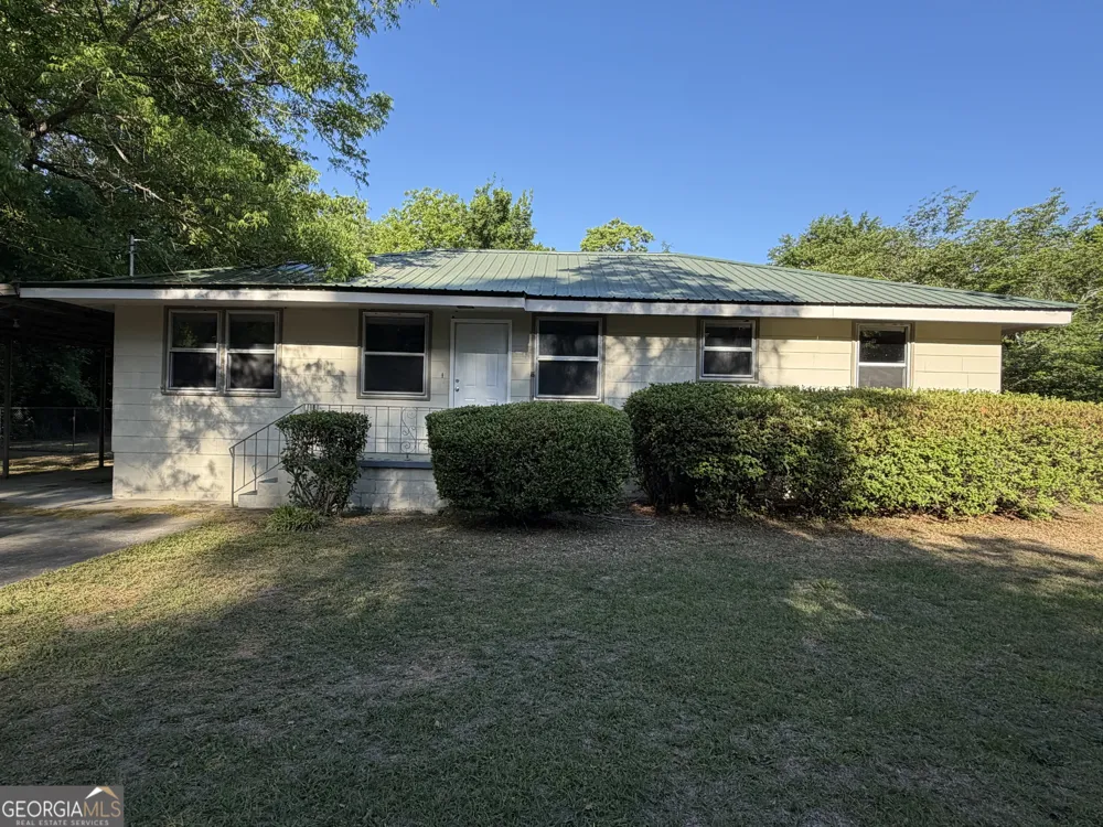 6045 Skipperton RD Macon, GA 31216