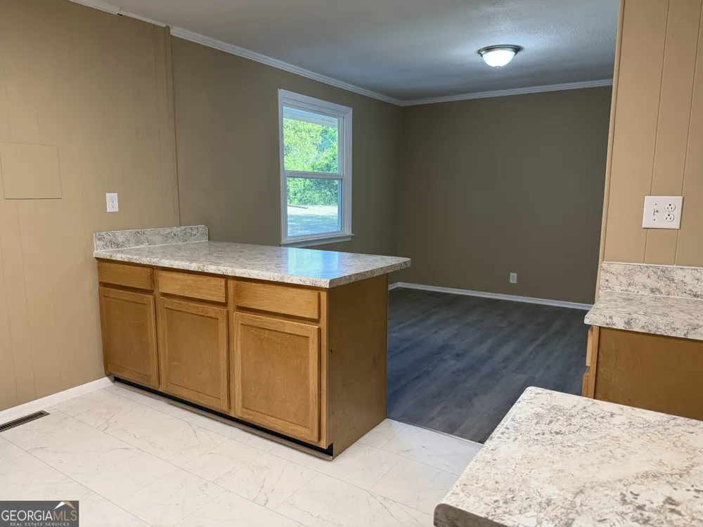 6045 Skipperton RD Macon, GA 31216