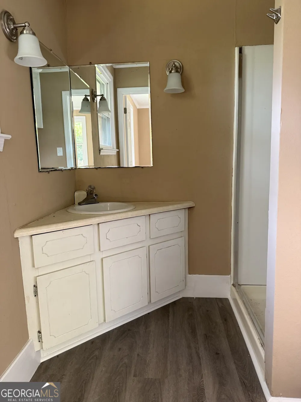 6045 Skipperton RD Macon, GA 31216