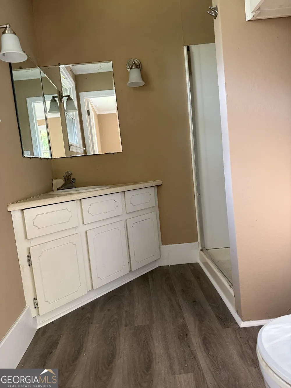 6045 Skipperton RD Macon, GA 31216