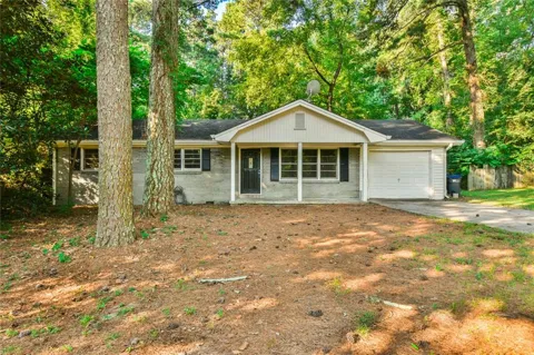 625 Long Circle NW