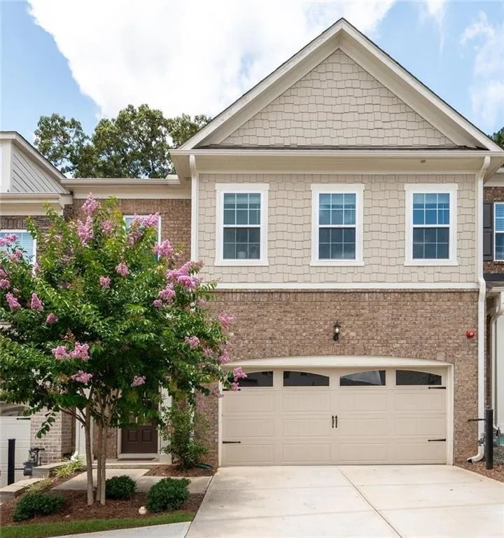 203 Holden Way Woodstock, GA 30189