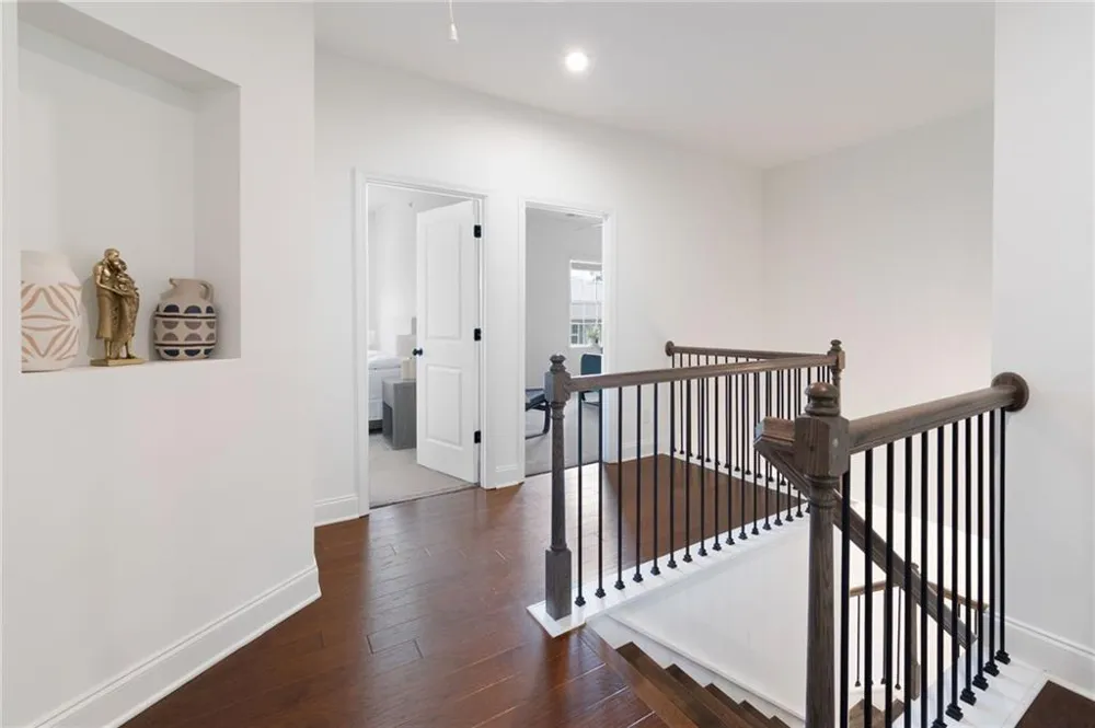 203 Holden Way Woodstock, GA 30189