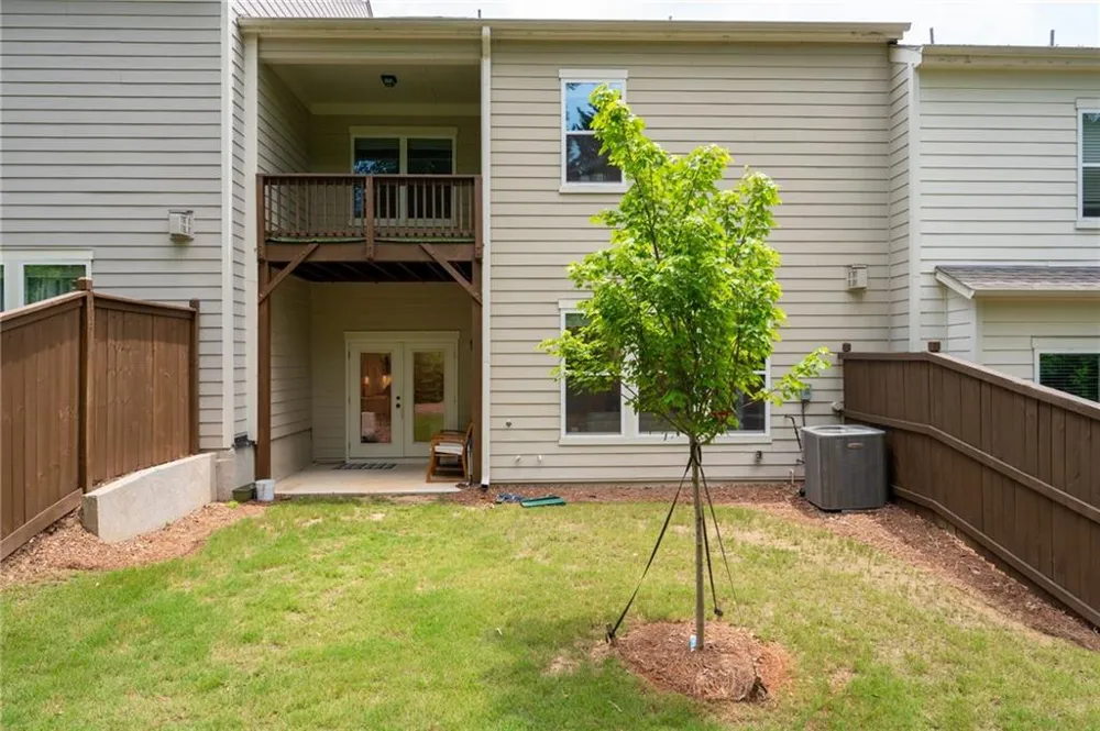 203 Holden Way Woodstock, GA 30189