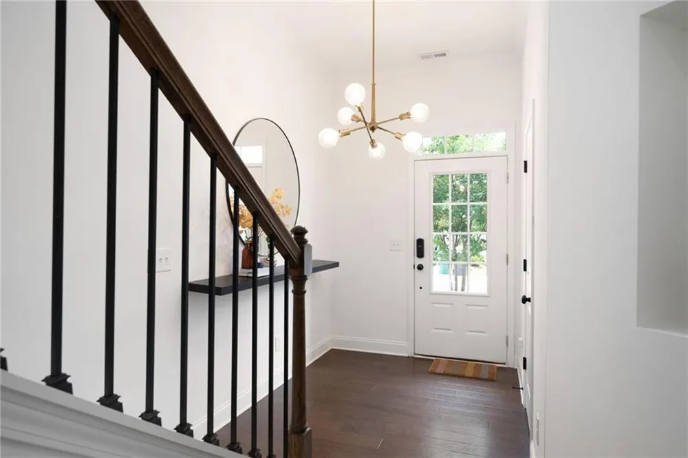 203 Holden Way Woodstock, GA 30189