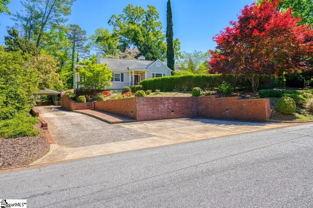640 Crystal Drive Spartanburg, SC 29302