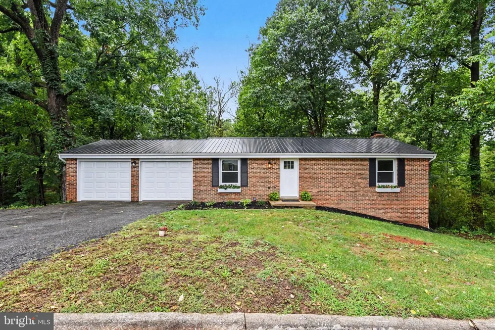 73 SHARON Enola, PA 17025