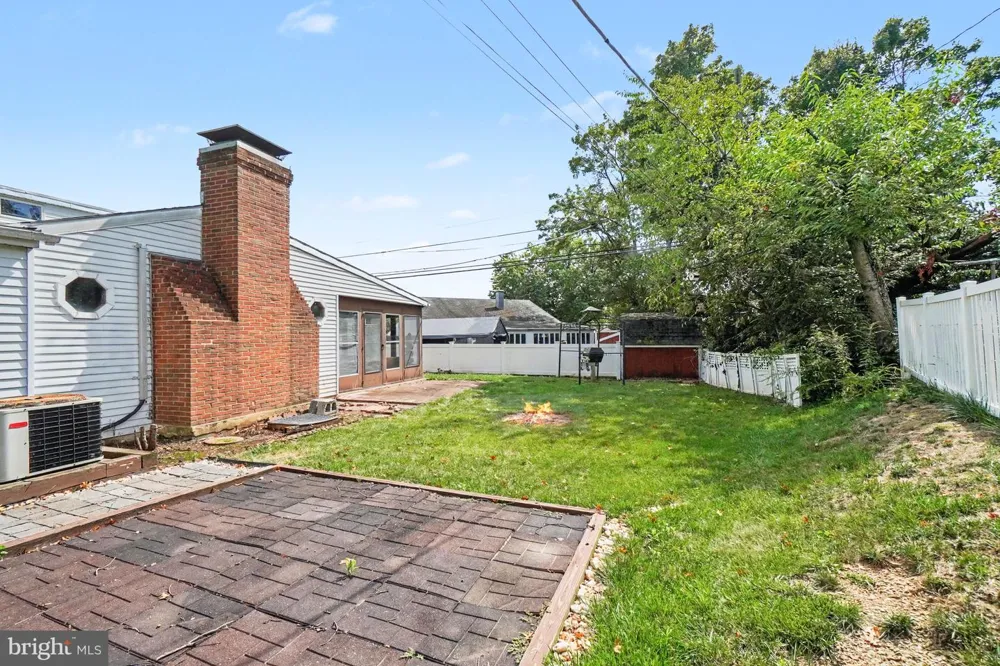302 WEDGEWOOD ROAD Harrisburg, PA 17109