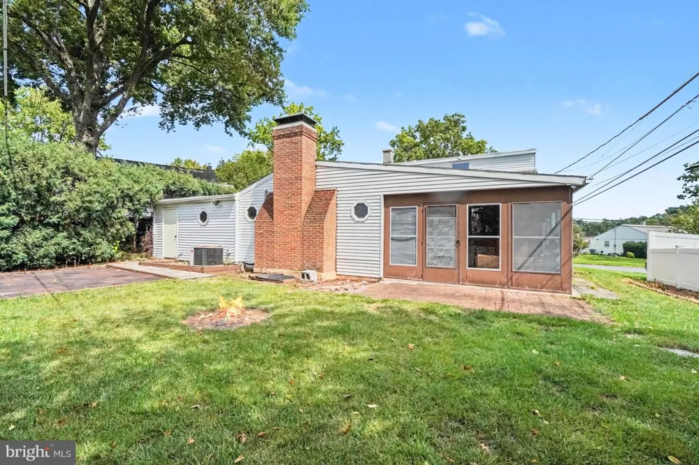 302 WEDGEWOOD ROAD Harrisburg, PA 17109