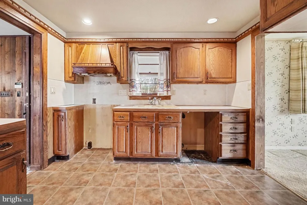 302 WEDGEWOOD ROAD Harrisburg, PA 17109