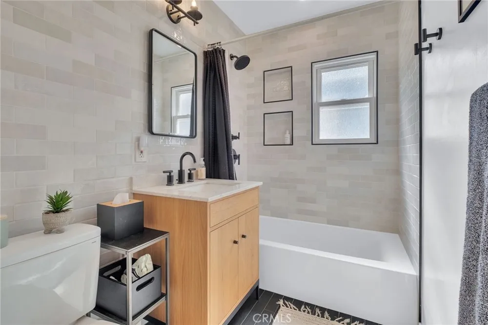 719 Maria Avenue Redondo Beach, CA 90277