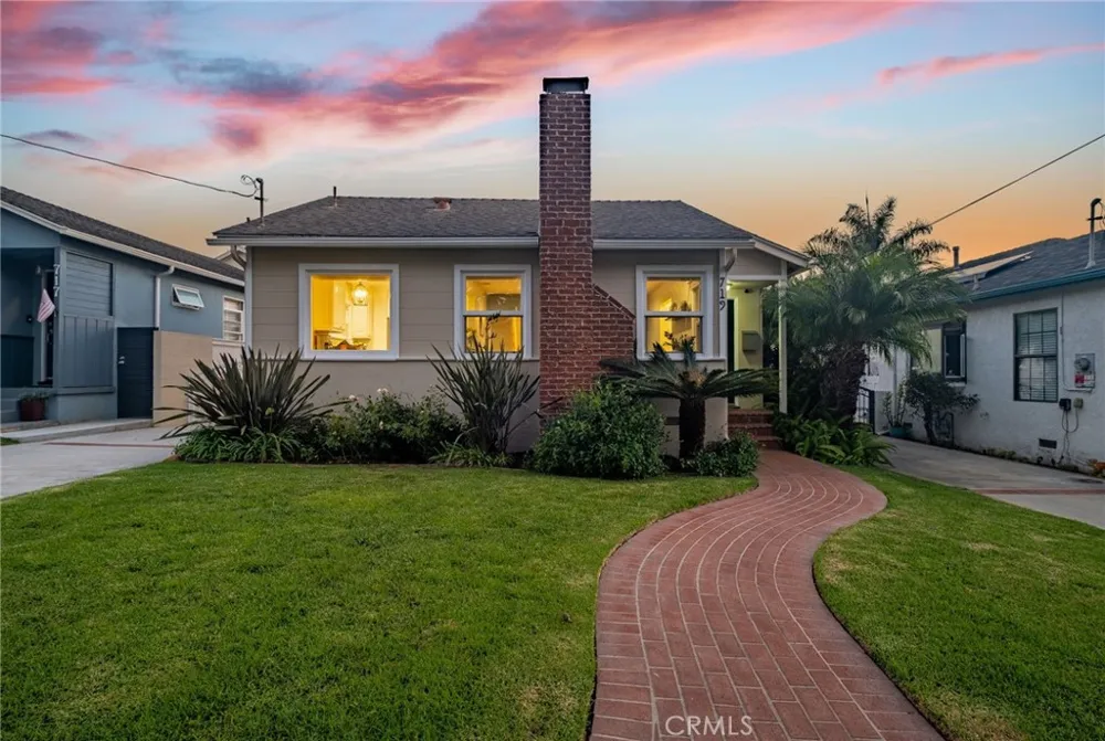 719 Maria Avenue Redondo Beach, CA 90277