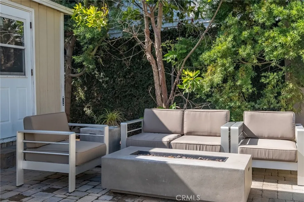 719 Maria Avenue Redondo Beach, CA 90277