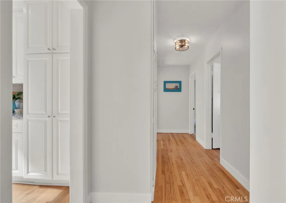 719 Maria Avenue Redondo Beach, CA 90277