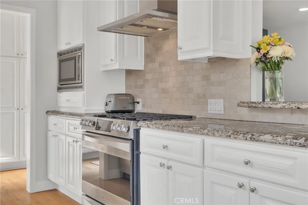 719 Maria Avenue Redondo Beach, CA 90277