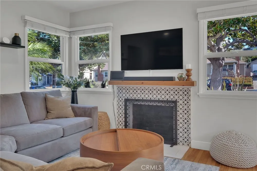 719 Maria Avenue Redondo Beach, CA 90277