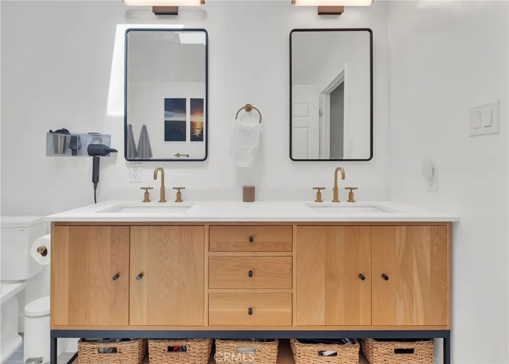 719 Maria Avenue Redondo Beach, CA 90277