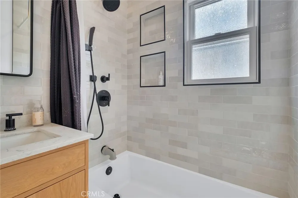719 Maria Avenue Redondo Beach, CA 90277