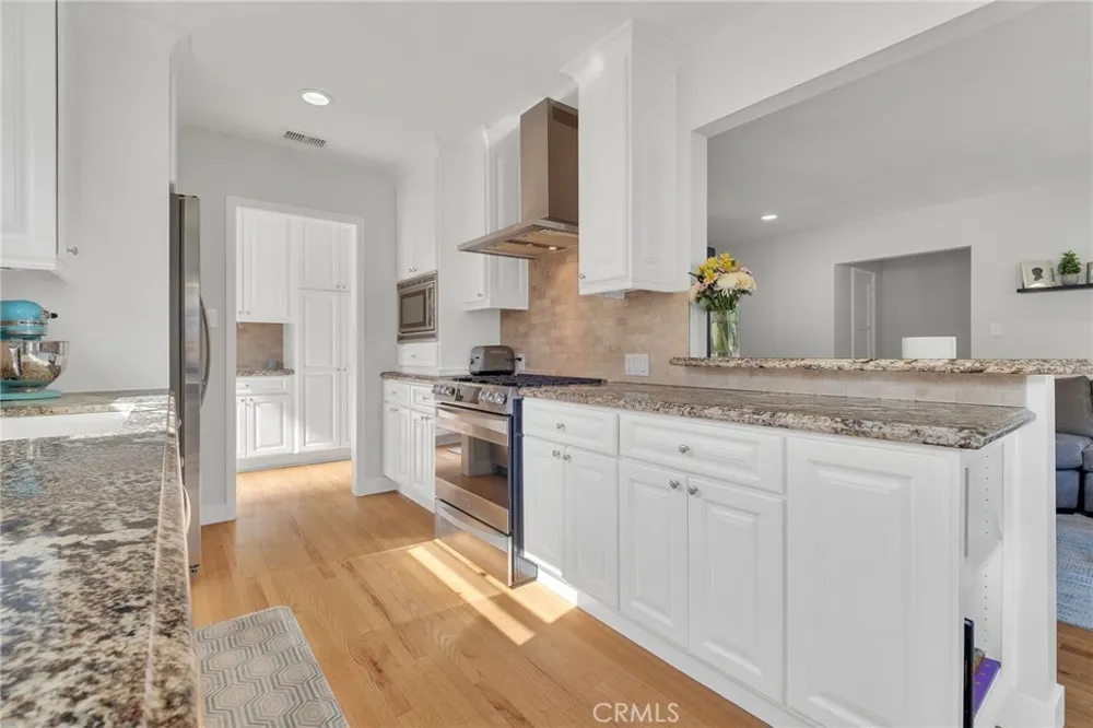 719 Maria Avenue Redondo Beach, CA 90277