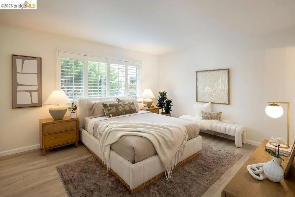 2029 Otis Dr #P Alameda, CA 94501