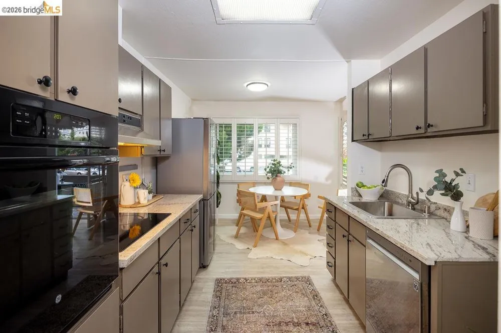 2029 Otis Dr #P Alameda, CA 94501