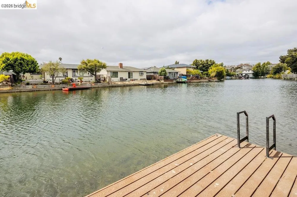 2029 Otis Dr #P Alameda, CA 94501