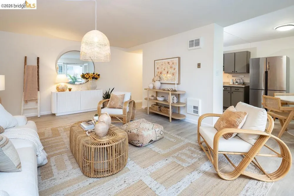 2029 Otis Dr #P Alameda, CA 94501