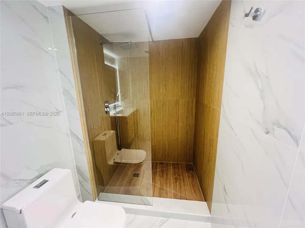 20505 E Country Club Dr #1138 Aventura, FL 33180