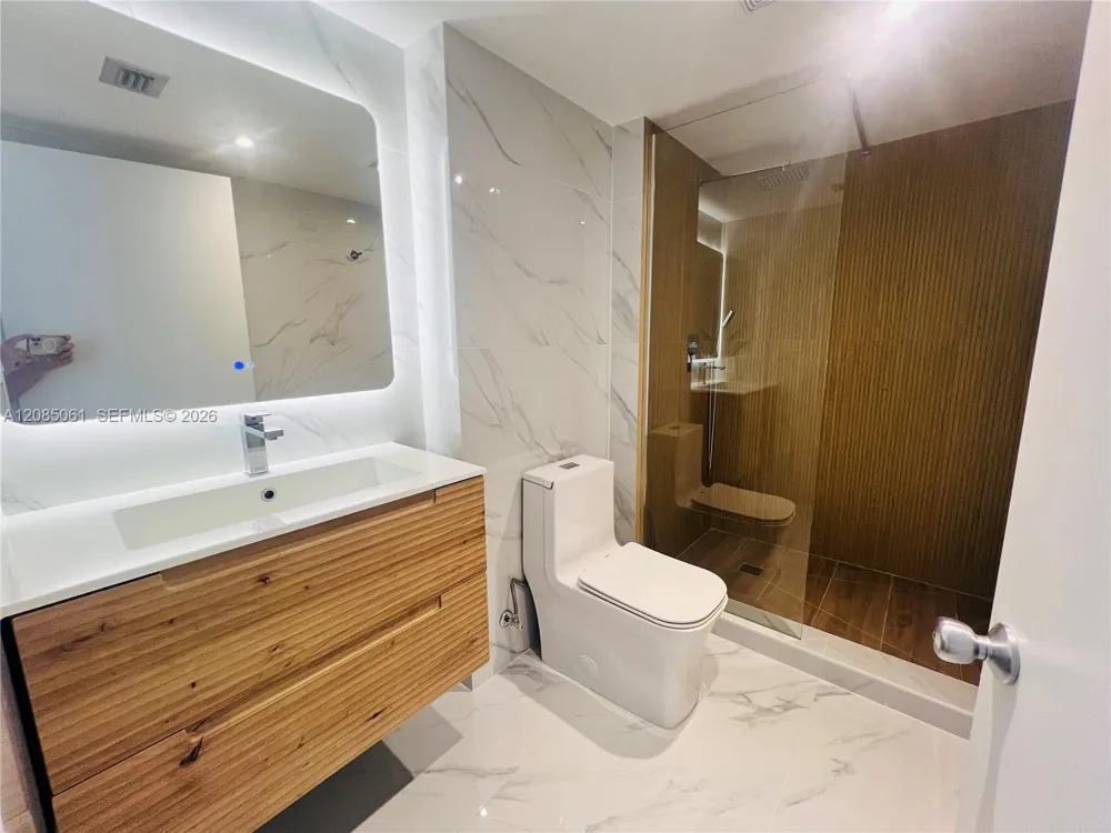 20505 E Country Club Dr #1138 Aventura, FL 33180