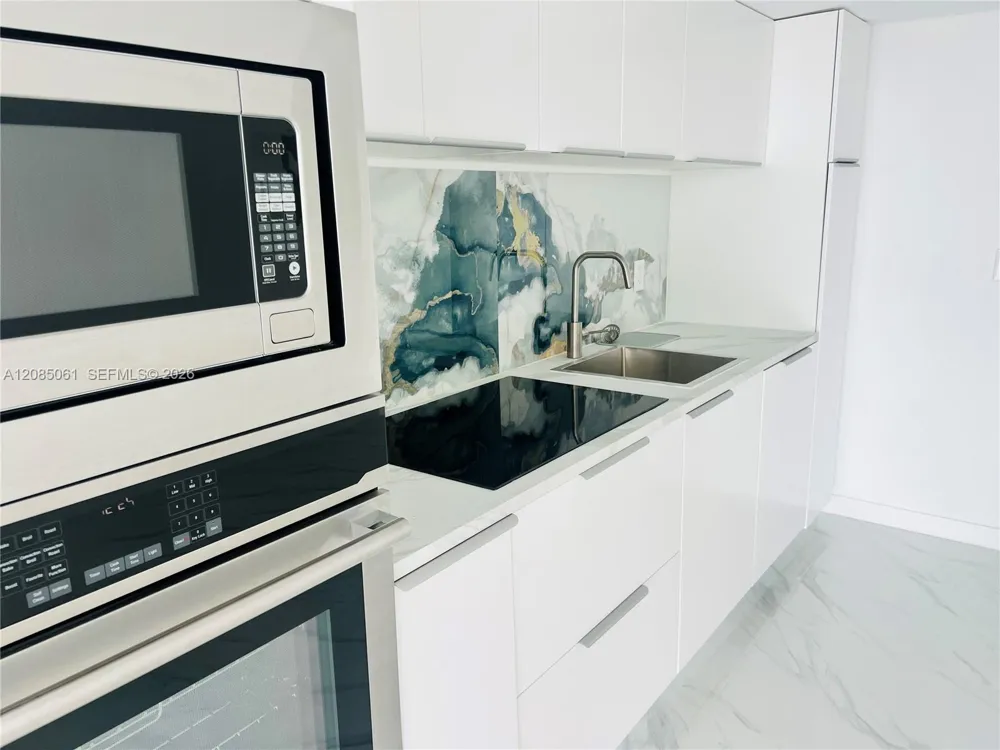 20505 E Country Club Dr #1138 Aventura, FL 33180