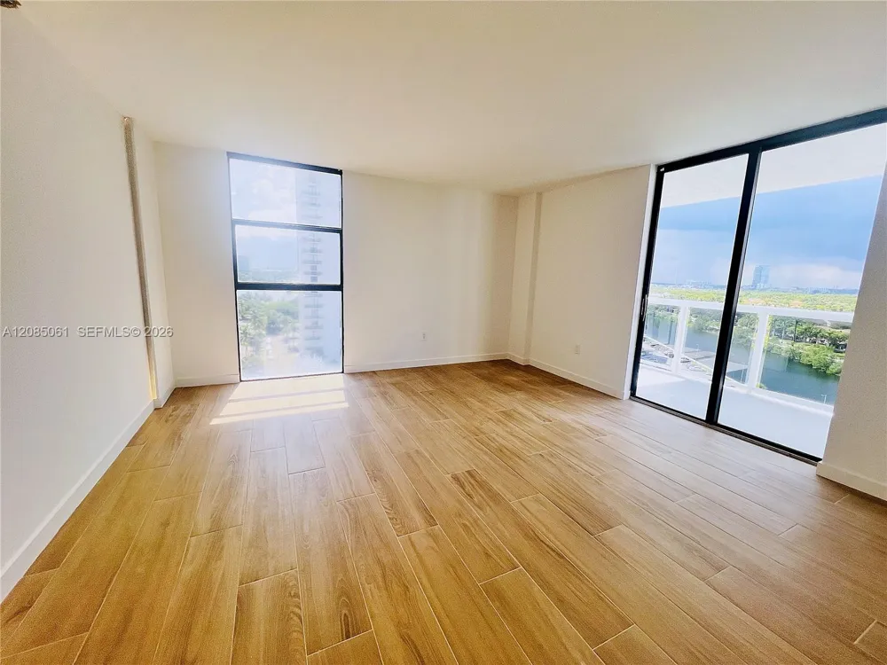 20505 E Country Club Dr #1138 Aventura, FL 33180