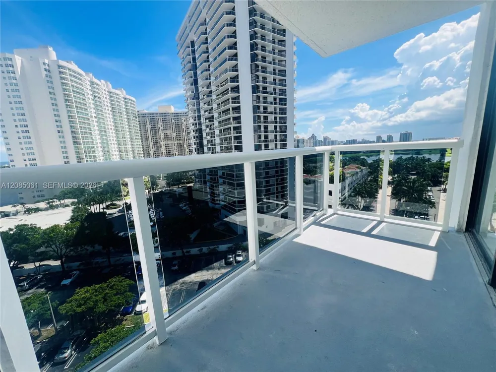 20505 E Country Club Dr #1138 Aventura, FL 33180