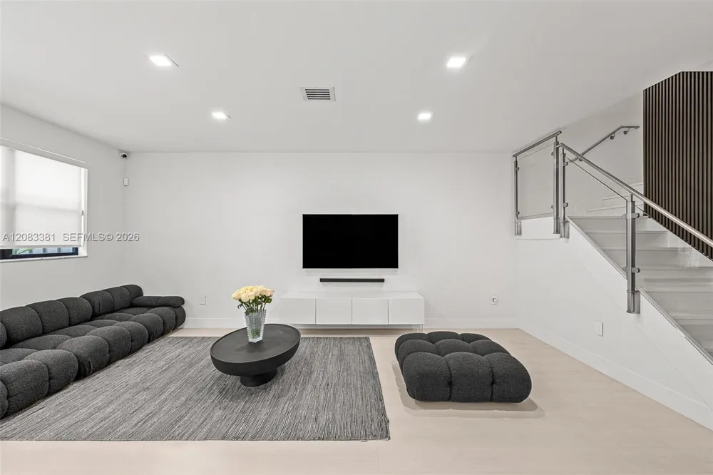 7923 NW 104th Ct Doral, FL 33178