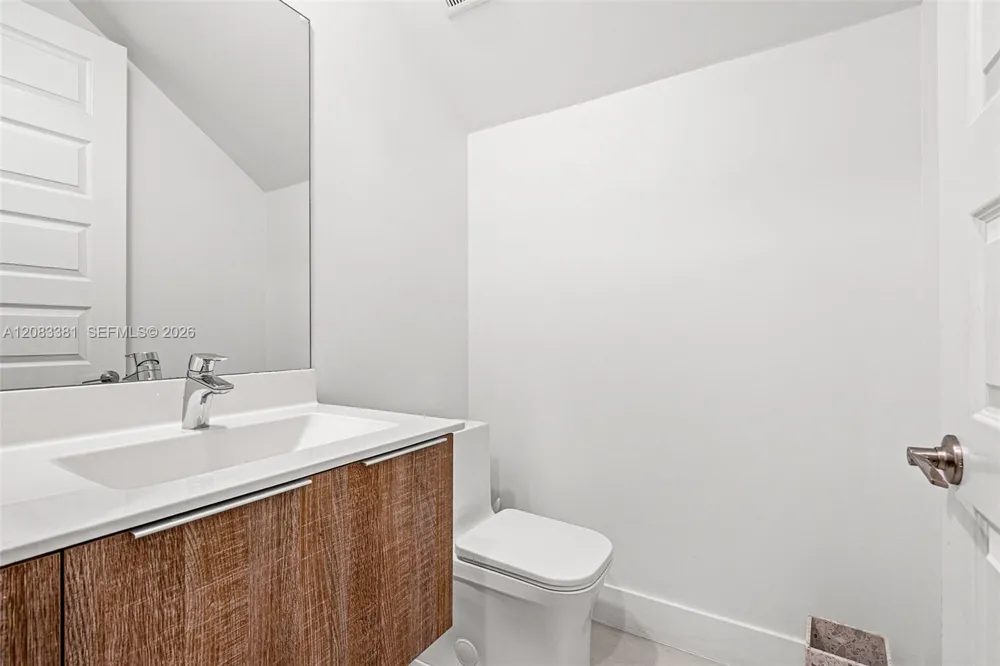 7923 NW 104th Ct Doral, FL 33178