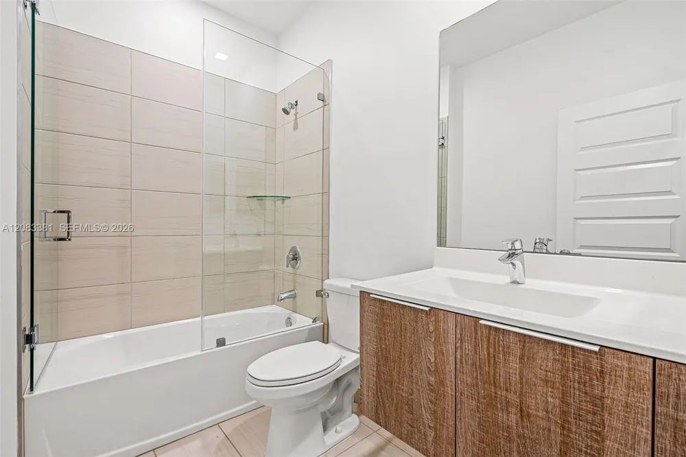 7923 NW 104th Ct Doral, FL 33178