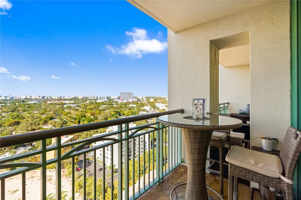 3350 SW 27 AV #1706 Coconut Grove, FL 33133