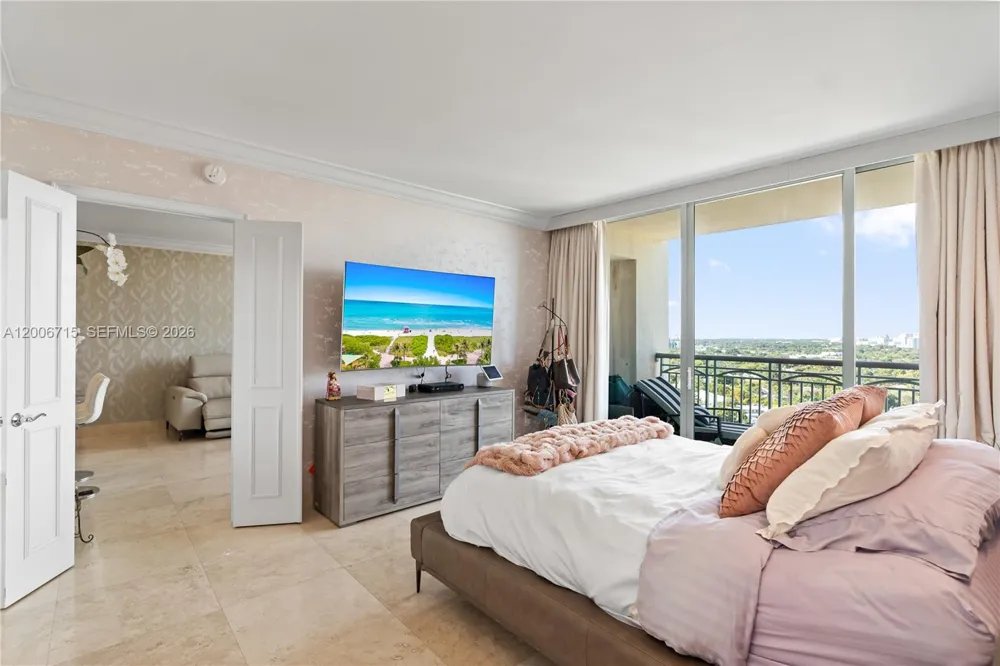 3350 SW 27 AV #1706 Coconut Grove, FL 33133