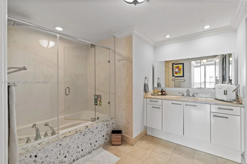 3350 SW 27 AV #1706 Coconut Grove, FL 33133